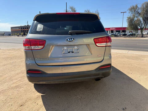 2017 Kia Sorento L