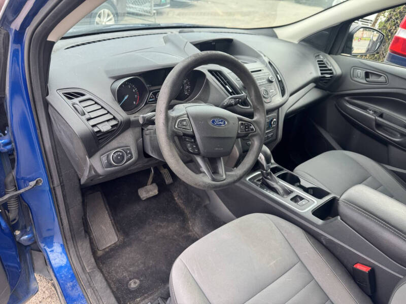 2017 Ford Escape S