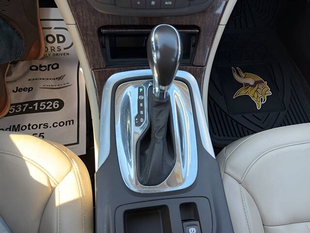 2013 Buick Regal Premium 1