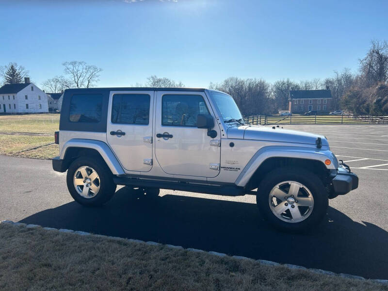 2009 Jeep Wrangler Unlimited Sahara photo 13