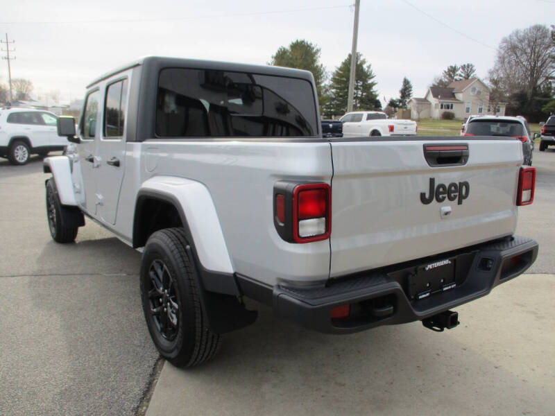 2023 Jeep Gladiator Sport S