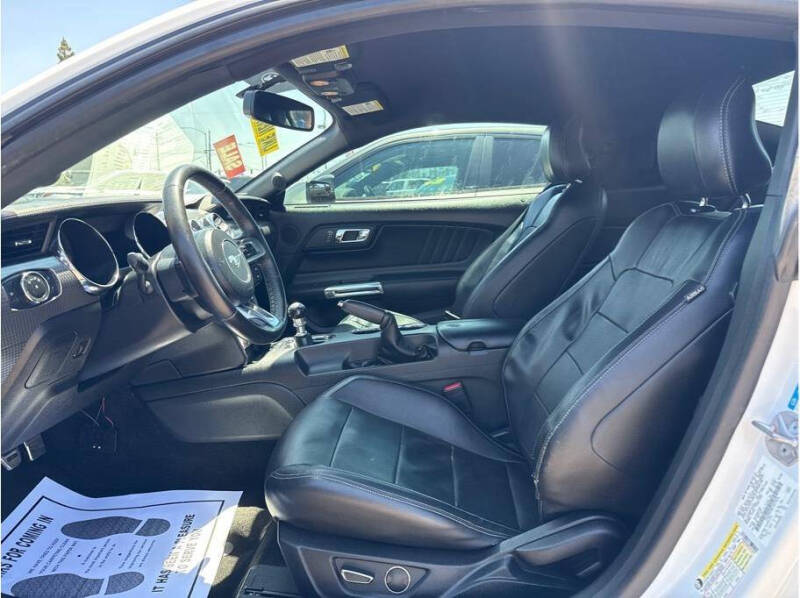 2015 Ford Mustang