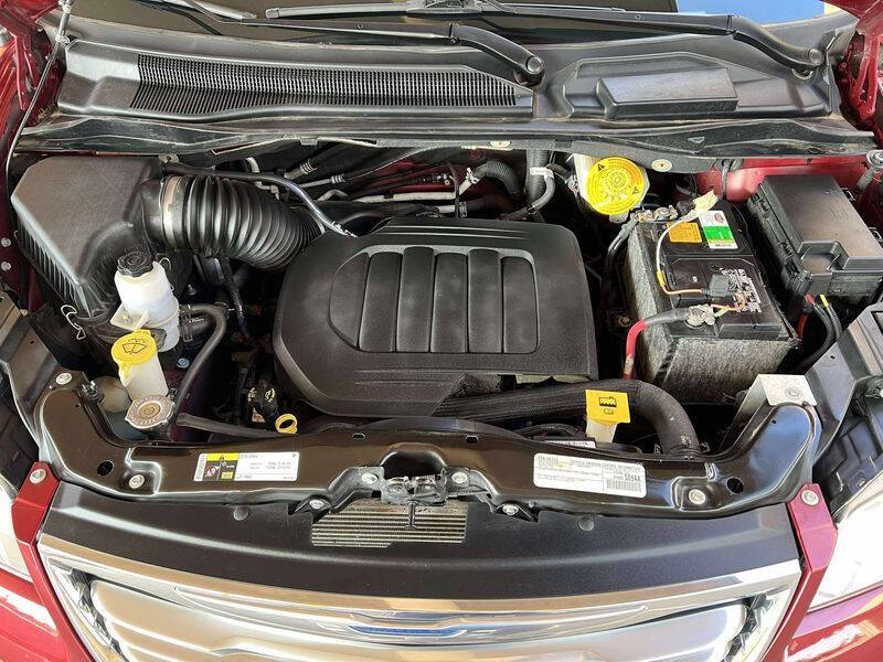 2016 Chrysler Town and Country Touring