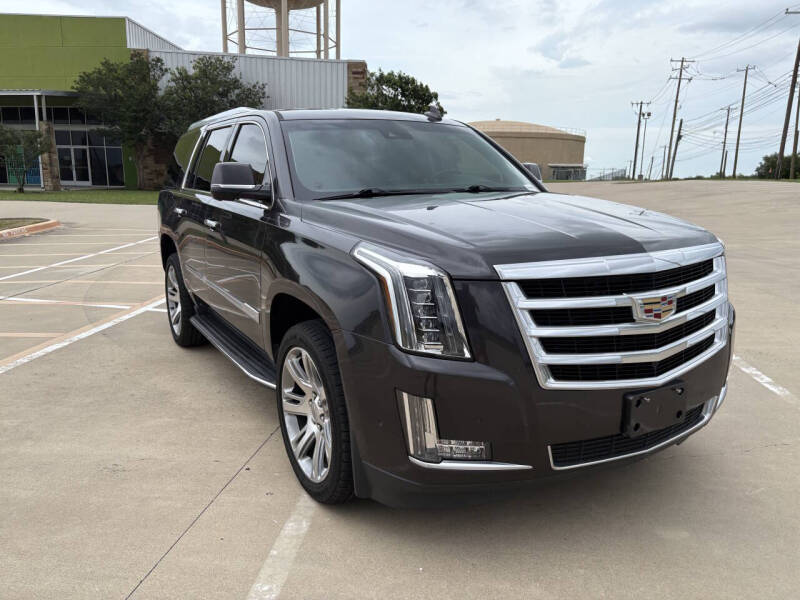 2018 Cadillac Escalade Luxury