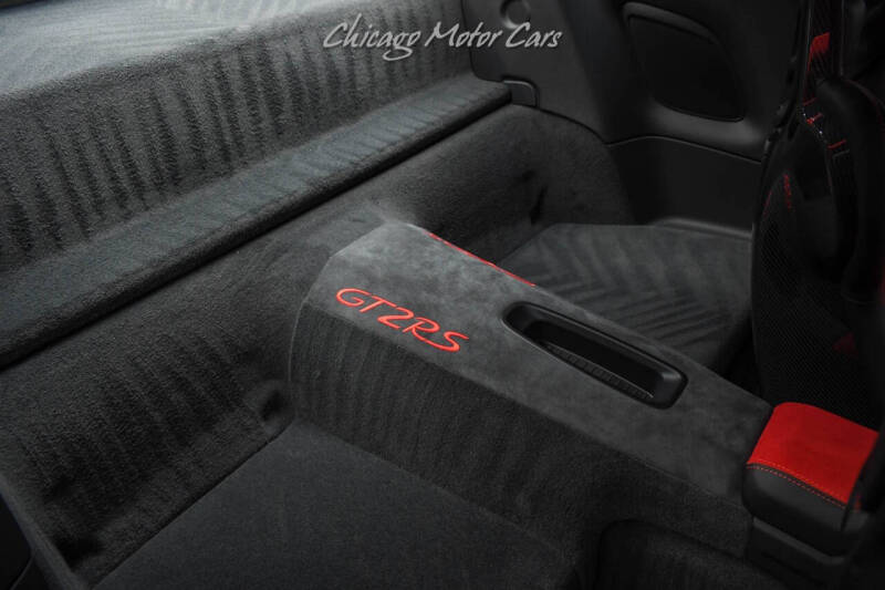 2019 Porsche 911 GT2 RS