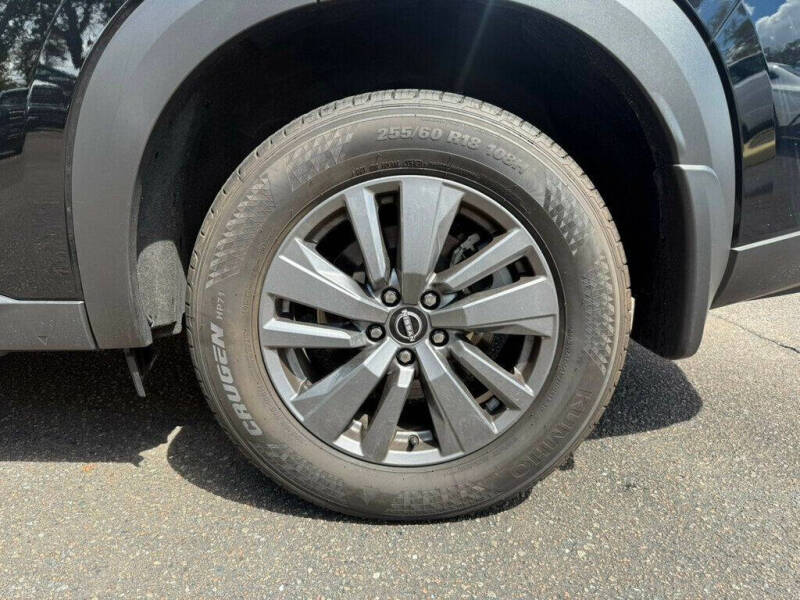 2025 Nissan Pathfinder S