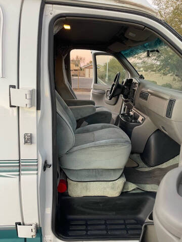 2000 Roadtrek 200 Versatile