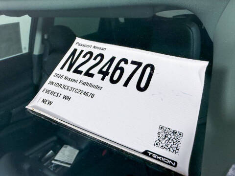 2026 Nissan Pathfinder SL