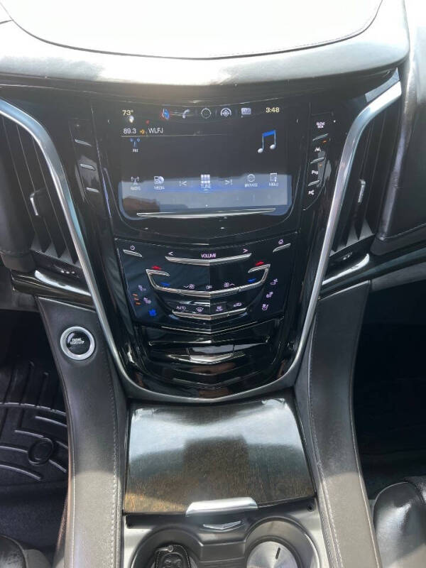 2018 Cadillac Escalade ESV Platinum
