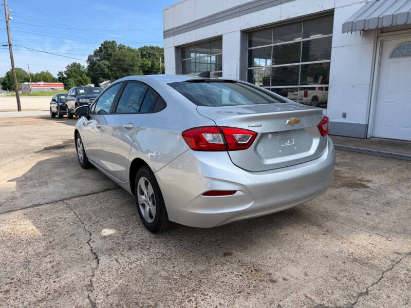 2018 Chevrolet Cruze LS Auto