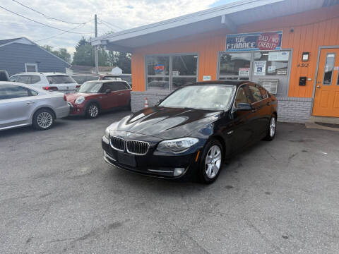 2012 BMW 5 Series 528i