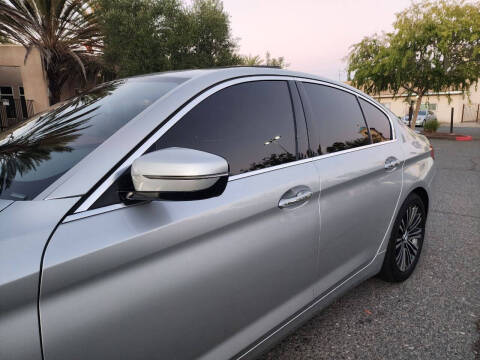 2018 BMW 5 Series 530i