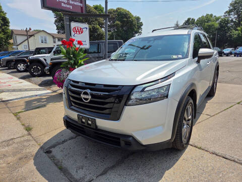 2024 Nissan Pathfinder SV