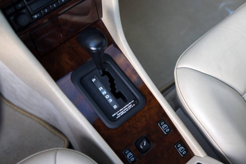 1994 Mercedes-Benz E-Class E 320