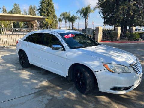 2012 Chrysler 200 for sale at PERRYDEAN AERO in Sanger CA