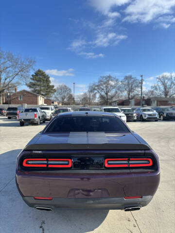 2021 Dodge Challenger SXT