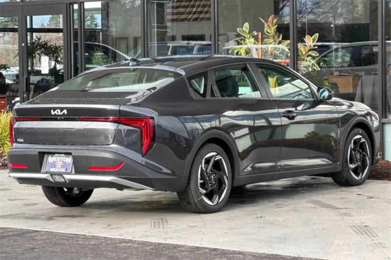2025 Kia K4 EX