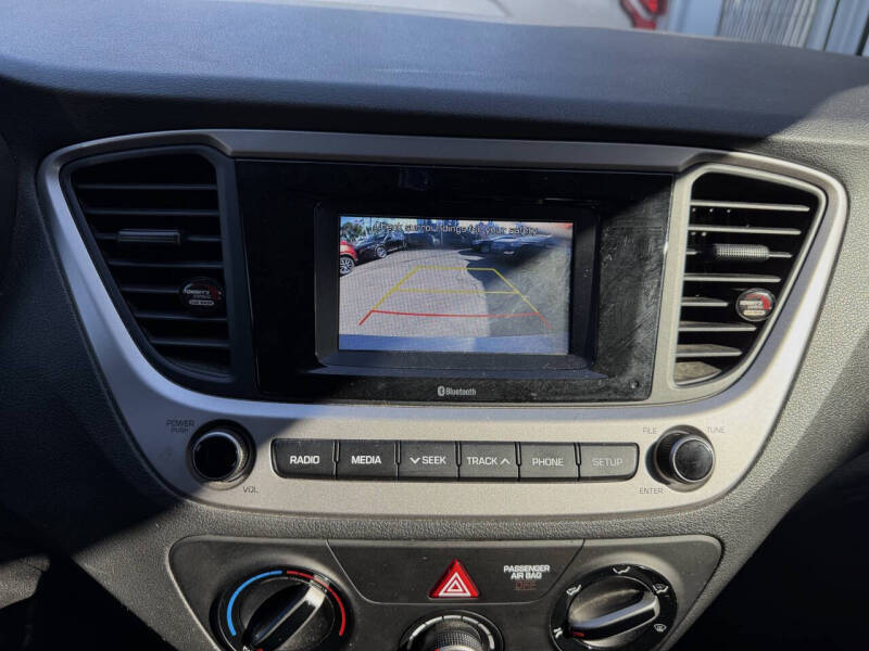 2019 Hyundai Accent SE