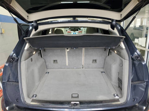 2012 Audi Q5 3.2 quattro Premium Plus