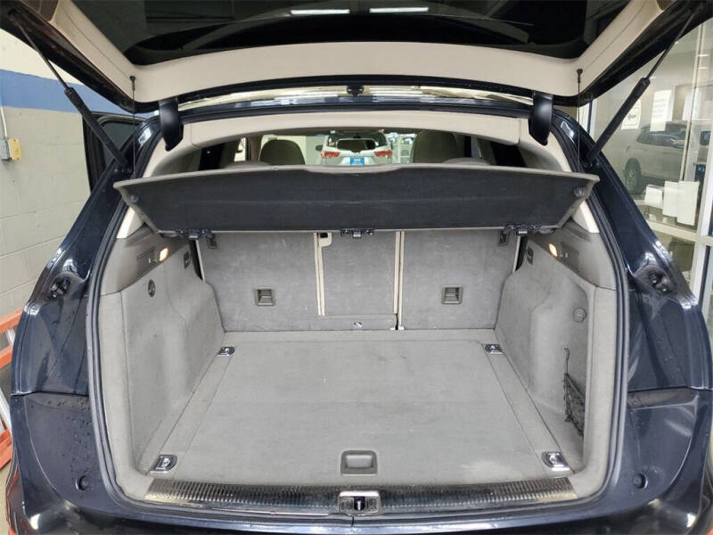 2012 Audi Q5 3.2 quattro Premium Plus