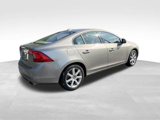 2016 Volvo S60 T5 Drive-E Premier