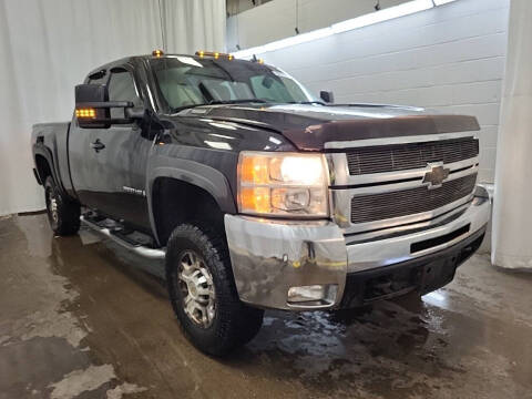 2009 Chevrolet Silverado 2500HD for sale at ROADSTAR MOTORS in Liberty Township OH