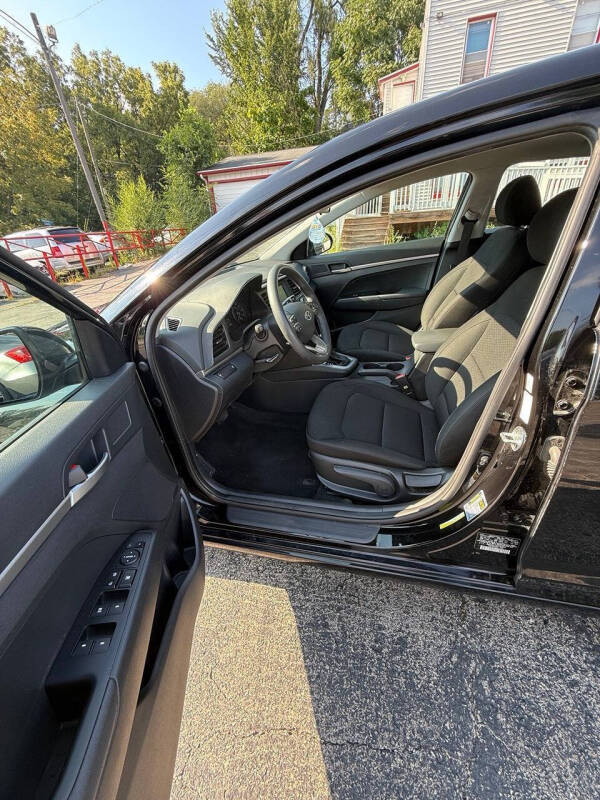 2019 Hyundai Elantra SE