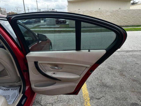 2012 BMW 3 Series 328i