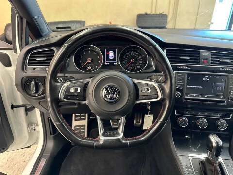 2016 Volkswagen Golf GTI