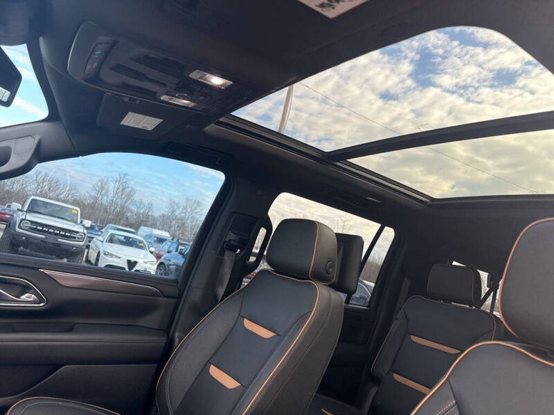 2023 GMC Yukon XL AT4