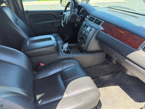 2011 GMC Yukon XL SLT