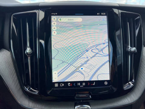 2025 Volvo XC60 T8 Plus Dark Theme