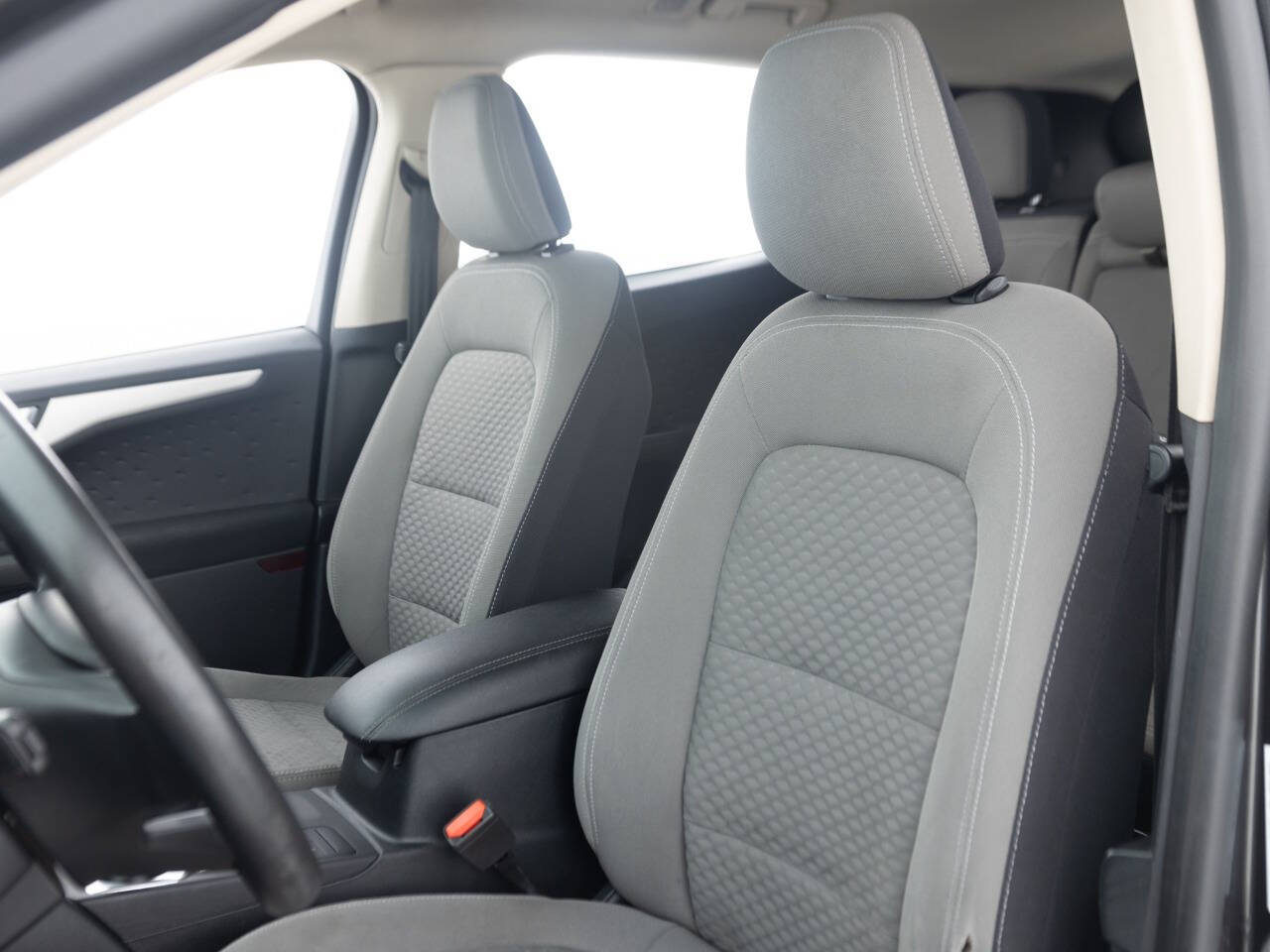 Used Car 2020 Ford Escape  Se 4dr Suv For Sale Under $12,000 In Coal City, Illinois