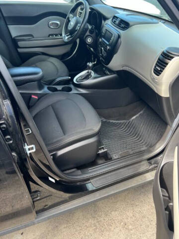2017 Kia Soul +