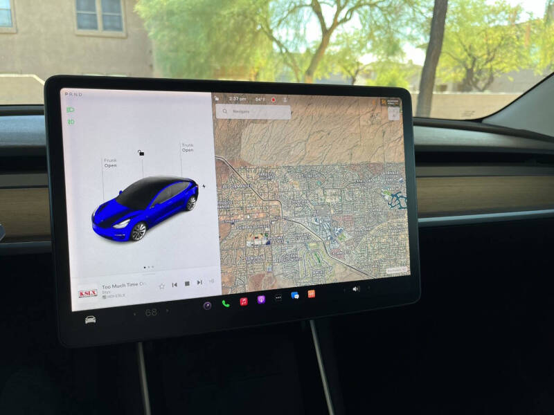 2019 Tesla Model 3 Base photo 13