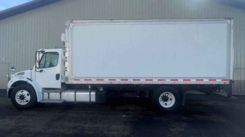 2013 Freightliner Business class M2
