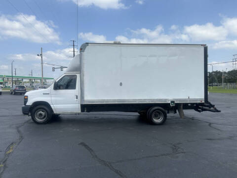 2009 Ford E-Series E-450 SD