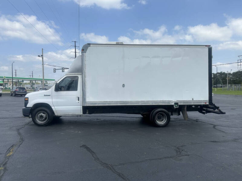 2009 Ford E-Series E-450 SD