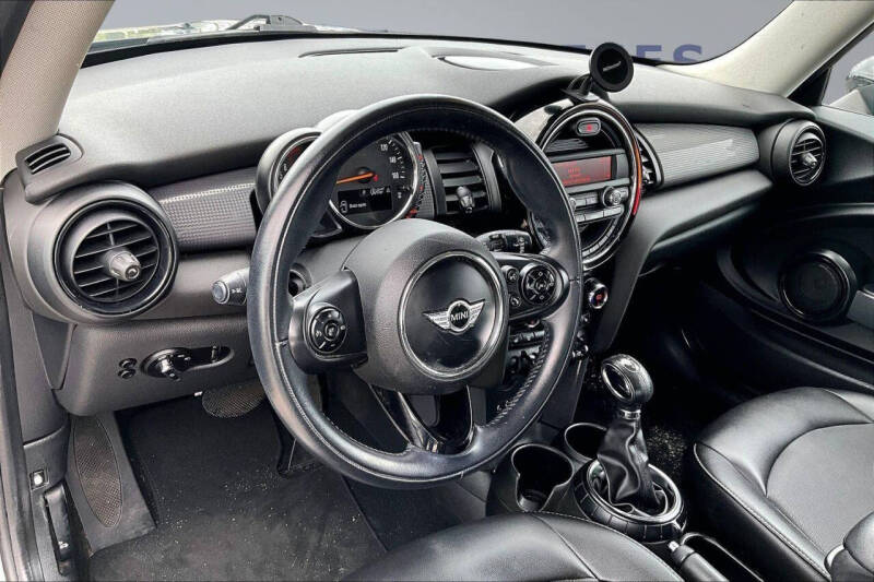 2015 MINI Hardtop 2 Door Cooper