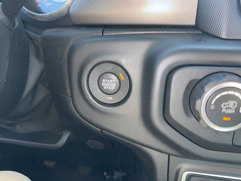 2020 Jeep Gladiator Sport