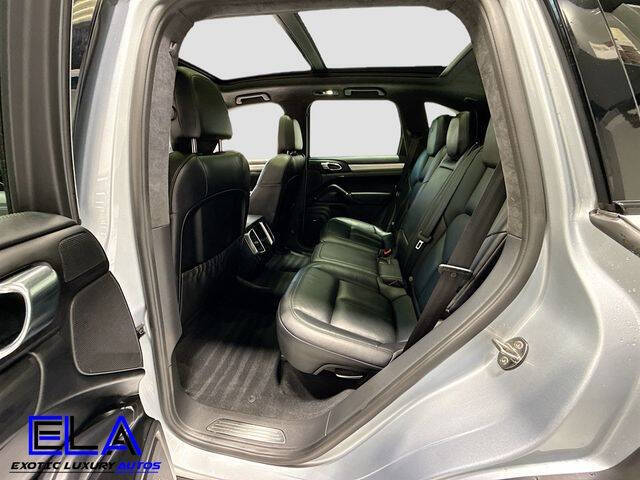 2016 Porsche Cayenne GTS