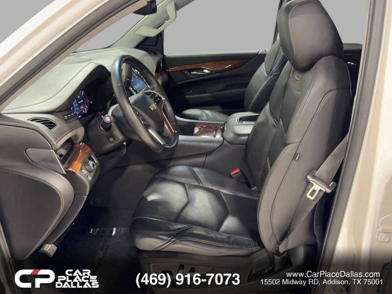 2019 Cadillac Escalade Luxury
