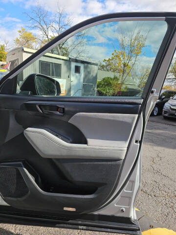 2023 Toyota Highlander Platinum