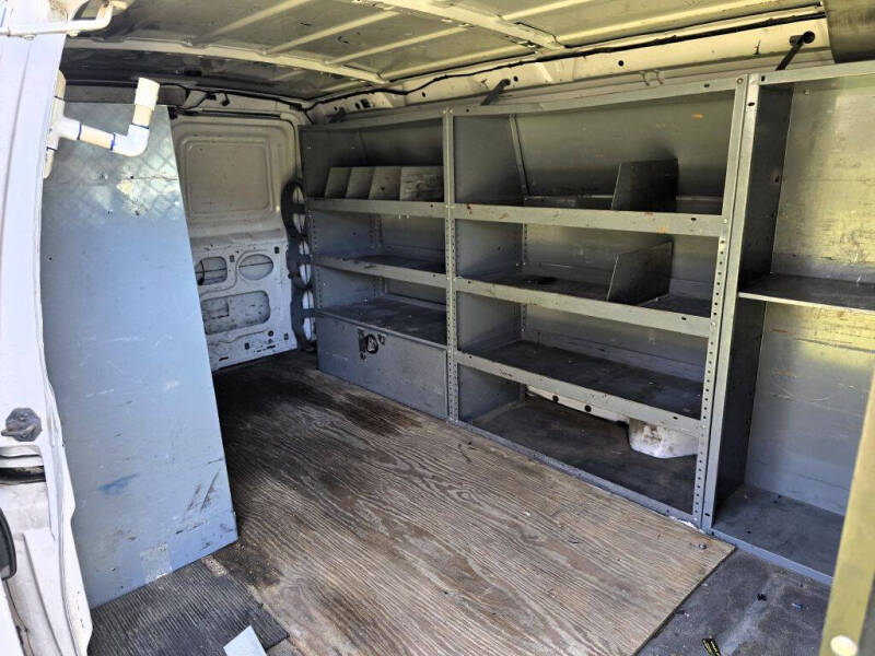2004 Ford E-Series E-250