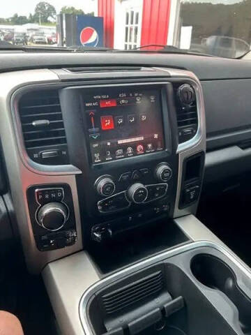 2016 RAM 1500 SLT