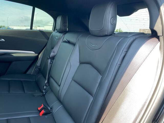 2023 Cadillac XT4 Premium Luxury