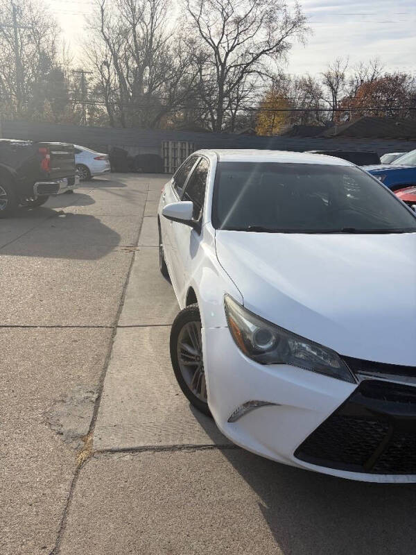 2016 Toyota Camry SE