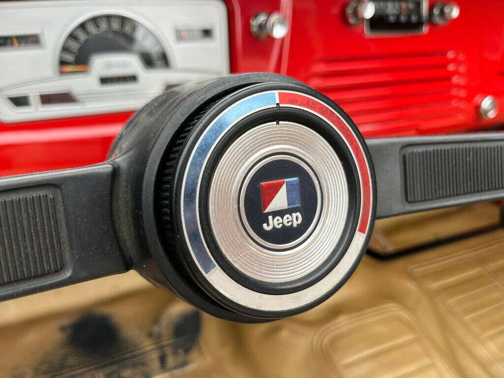 1972 Jeep COMMANDO 32
