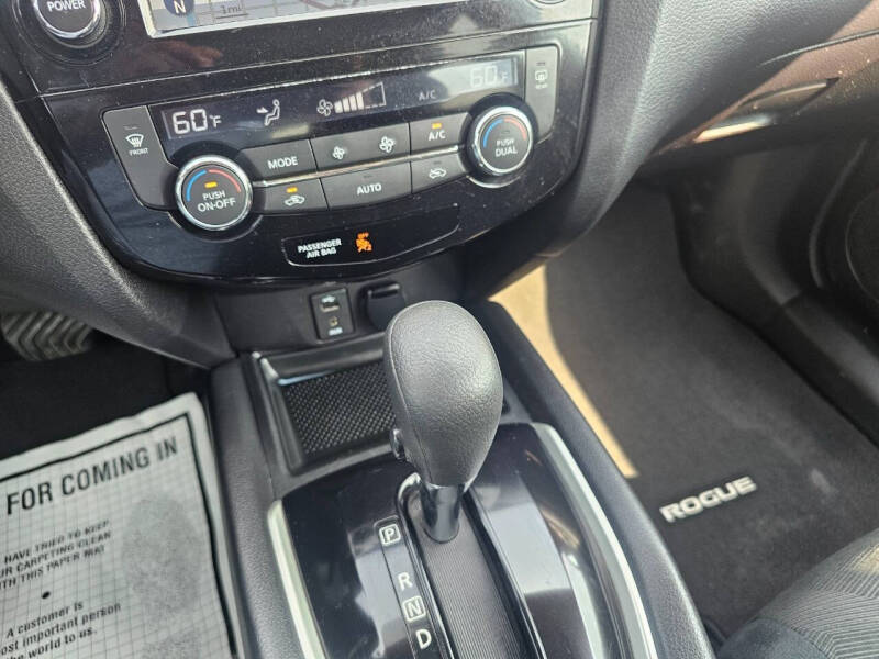 2015 Nissan Rogue SV