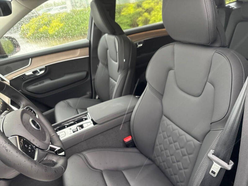 2026 Volvo XC90 B5 Core